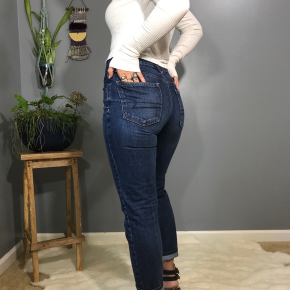 American Eagle Outfitters Pants - AE Vintage Hi-Rise Jeans